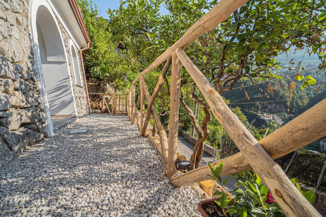 Tra Sole E Limoni Apartments 트라몬티 외부 사진