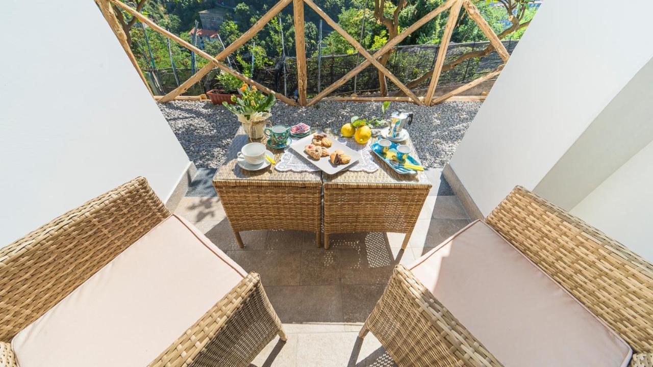 Tra Sole E Limoni Apartments 트라몬티 외부 사진