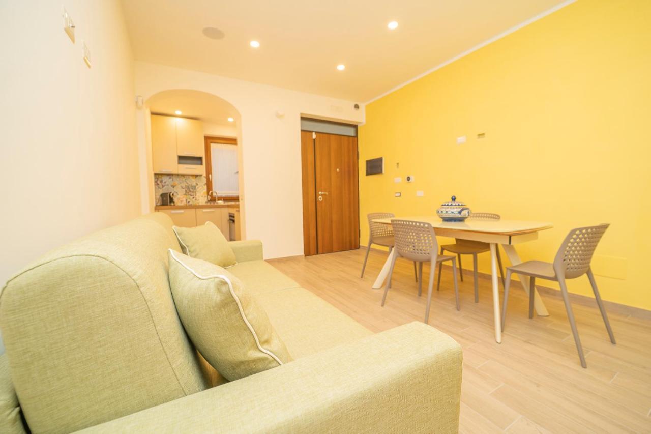 Tra Sole E Limoni Apartments 트라몬티 외부 사진